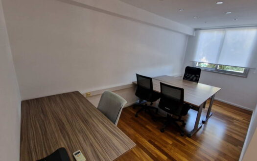 HI-TECH 190 SQ M OFFICE IN TOURIST AREA