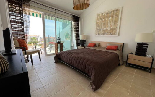 1 B/R APARTMENT IN A GATED COMPLEX WITH SW/POOL & SEA VIEW