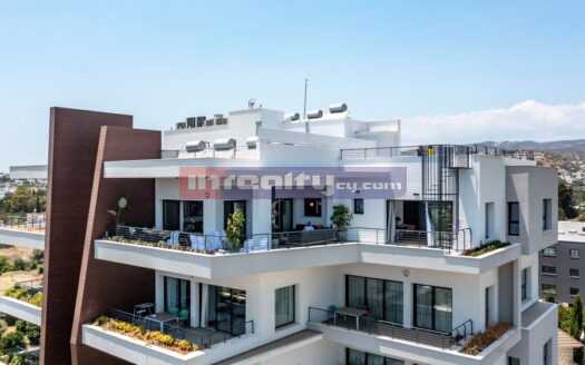 3 + 2 B/R PENTHOUSE IN THE LUXURIOUS COMPLEX WITH SEA VIEW  + VAT