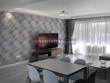 EXCLUSIVE 3 B/R APARTMENT IN NEAPOLIS