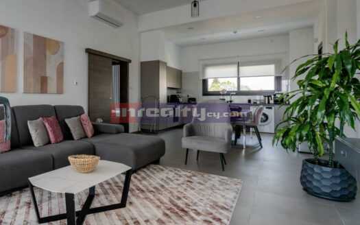 MODERN 2 B/R APARTMENT IN TOURIST AREA