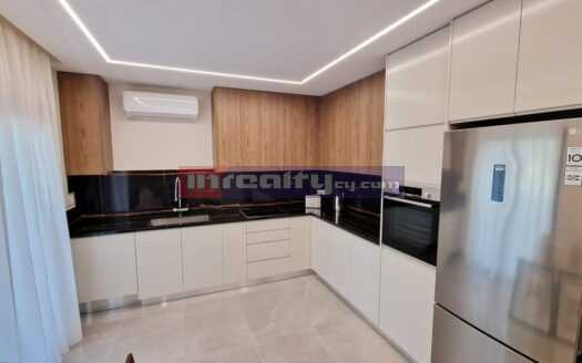 Cozy 3 B/R Renovated Flat in Moutagiaka