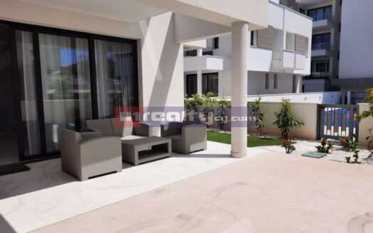 5 B/R LUXURY VILLA NEAR APOLLONIA HOTEL