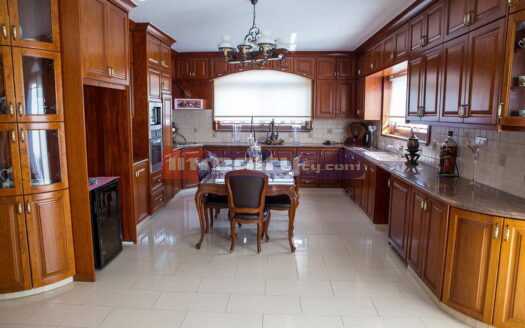 LUXURY4 B/R VILLA WITH SW/POOL IN AGIA PHYLA AREA