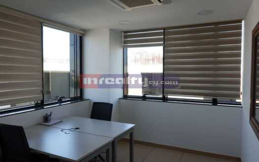 LUXURY OFFICE ON MOLOS