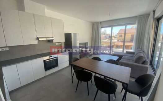 SPACIOUS 2 B/R APARTMENT OMONIA