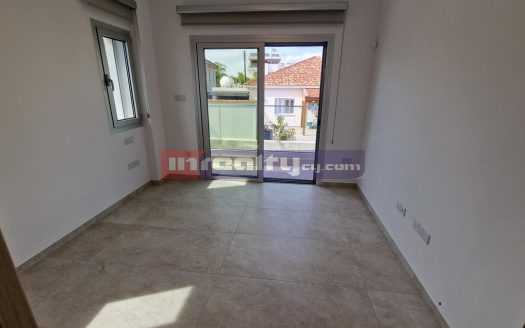 STUNING BRAND NEW 1-BEDROOM FLAT WITH SEA VIEWS