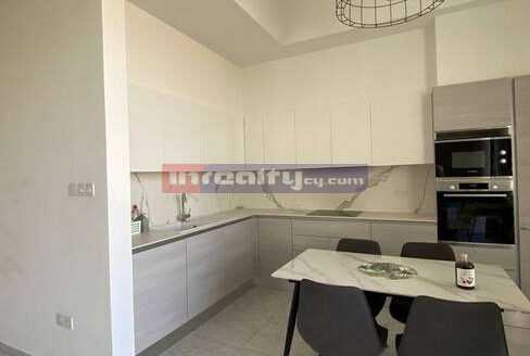 MODERN 3 B/R APARTMENT IN A GATED COMPLEX NEAR AJAX HOTEL
