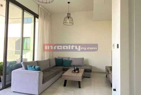 MODERN 3 B/R APARTMENT IN A GATED COMPLEX NEAR AJAX HOTEL