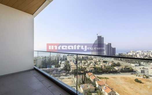 MODERN 2 B/R APARTMENT WITH SEAVIEW NEAR DELMAR
