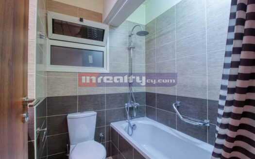3 B/R APARTMENT IN A GATED COMPLEX WITH SW/POOL NEAR METRO
