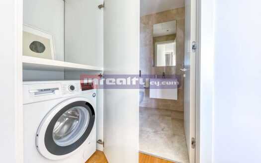 MODERN 1 B/R APARTMENT WITH SEAVIEW NEAR DELMAR