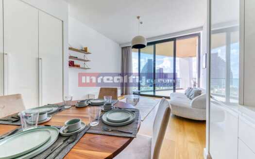 MODERN 1 B/R APARTMENT WITH SEAVIEW NEAR DELMAR