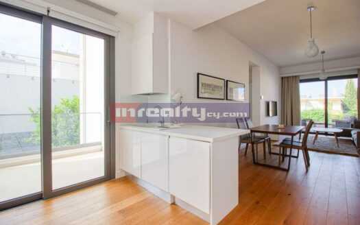 MODERN 2 B/R APARTMENT NEAR PAPAS