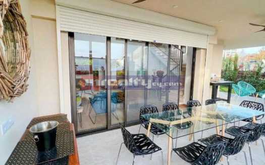 BEACHFRONT 5 B/R VILLA NEAR PARK LANE HOTEL