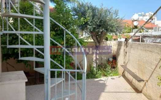 2+2 B/R SEMI-DETACHED HOUSE IN TOURIST AREA