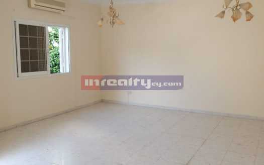 2+2 B/R SEMI-DETACHED HOUSE IN TOURIST AREA