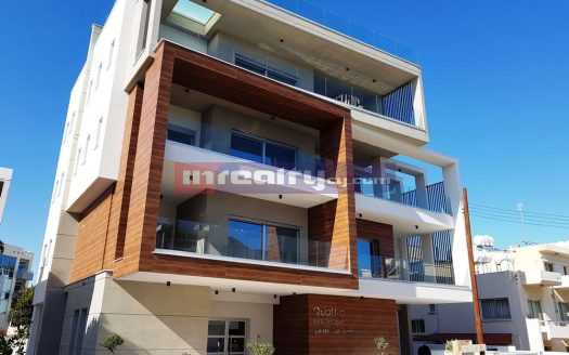 MODERN 3 B/R PENTHOUSE WITH PRIVATE SW/POOL IN TOURIST AREA