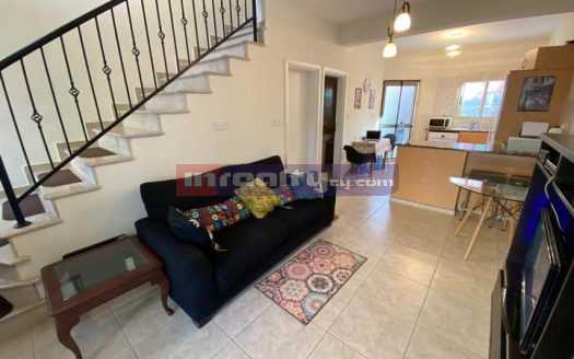 2 B/R TOWN HOUSE NEAR PARKLANE HOTEL