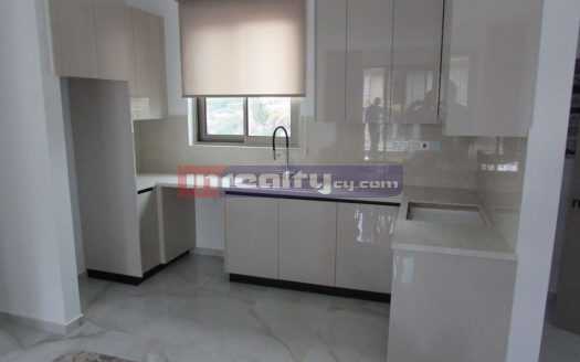 BRAND NEW 1 B/R APARTMENT IN TOURIST AREA