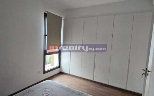 1 B/R PENTHOUSE IN NEAPOLIS AREA