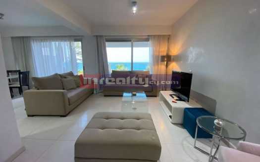 SEAFRONT 2 B/R APARTMENT NEAR FOUR SEASONS HOTEL