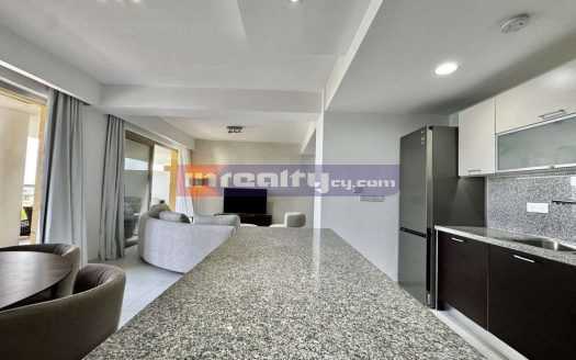 SEAFRONT 2 B/R APARTMENT NEAR FOUR SEASONS HOTEL