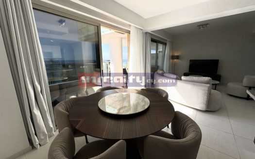 SEAFRONT 2 B/R APARTMENT NEAR FOUR SEASONS HOTEL