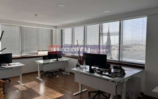 220m2 OFFICE IN MAKEDONIAS AVENUE