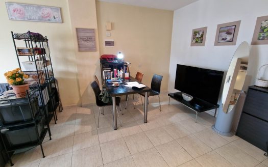 LARGE FURNISHED STUDIO IN TOURIST AREA