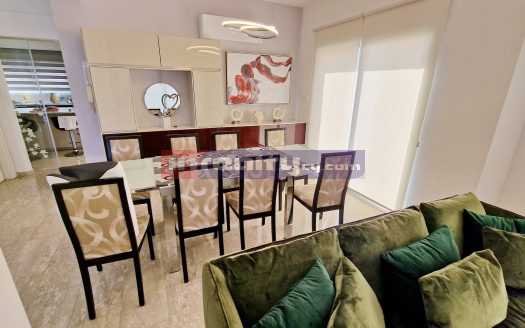 3 B/R + Office in Ag. Athanasios