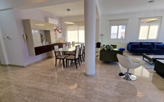 3 B/R + Office in Ag. Athanasios