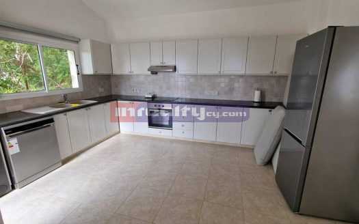 FIVE B/R VILLA IN PAFOS