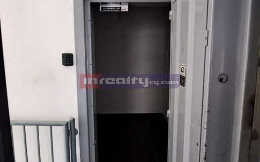 COMMERCIAL BUILDING + VAT