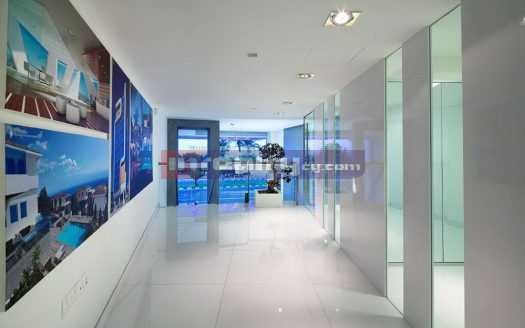 COMMRCIAL SPACE IN TOURIST AREA + VAT