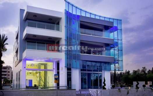 COMMRCIAL SPACE IN TOURIST AREA + VAT