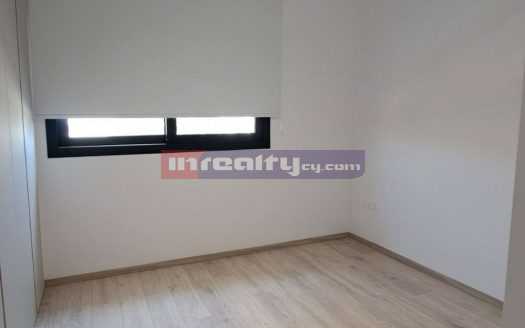 MODERN 3 B/R APARTMENT IN A GATED COMPLEX WITH SW/POOL
