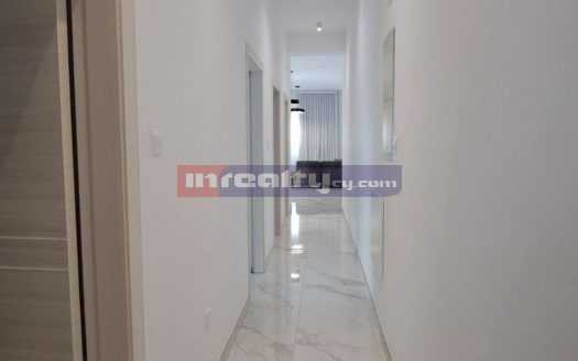MODERN 3 B/R APARTMENT IN A GATED COMPLEX WITH SW/POOL
