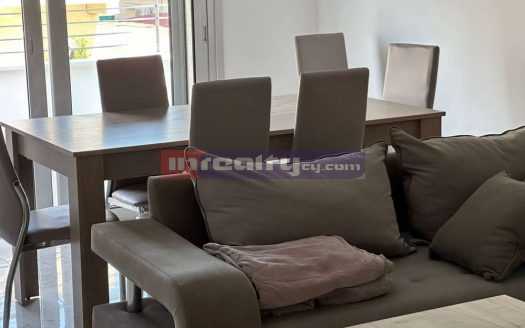 3 B/R APARTMENT NEAR AJAX HOTEL