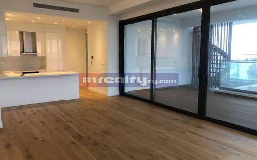 MODERN 3 B/R U/F PENTHOUSE NEAR PAPAS SUPERMARKET