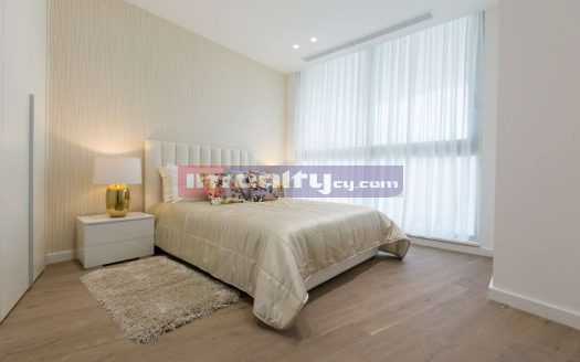 MODERN 3 B/R APARTMENT WITH SW/POOL IN AGIOS TYCHONAS TOURIST AREA
