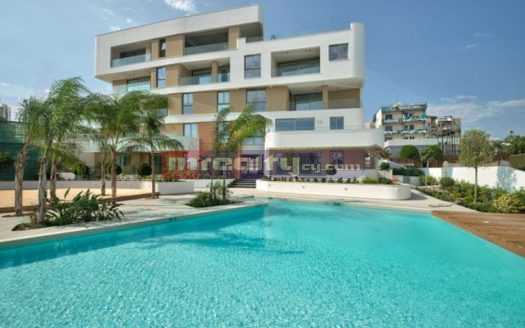 MODERN 3 B/R APARTMENT WITH SW/POOL IN AGIOS TYCHONAS TOURIST AREA
