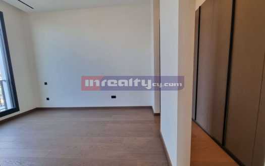 LUXURY 2 B/R+1 STAFF ROOM APARTMENT BEACH FRONT +VAT
