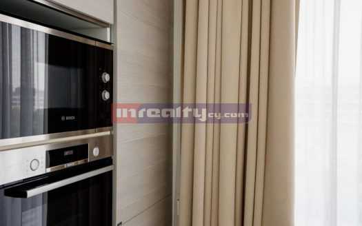 2 B/R APARTMENT IN A GATED COMPLEX NEAR AJAX HOTEL