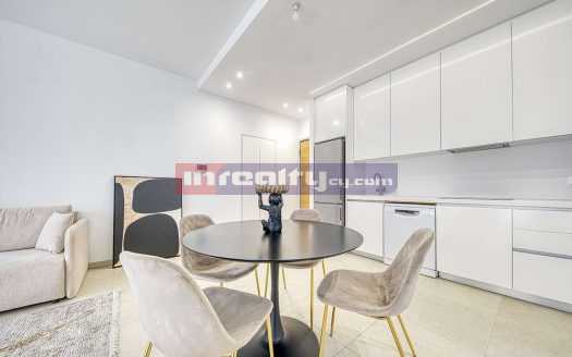 2 B/R APARTMENT COLUMBIA