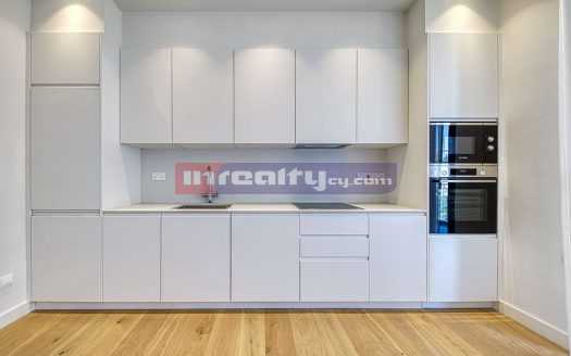 MODERN 1 B/R APARTMENT NEAR PAPAS