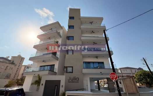 BRAND NEW 3 B/R APARTMENT