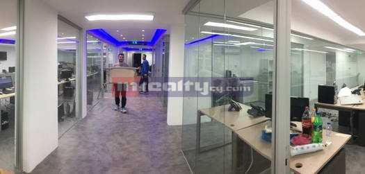 HI-TECH 500 SQ M OFFICE IN TOURIST AREA