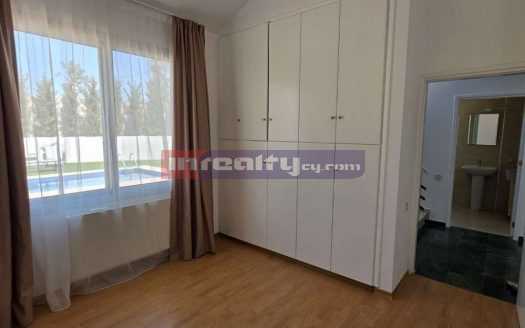 3 B/R HOUSE WITH SW/POOL IN PYRGOS