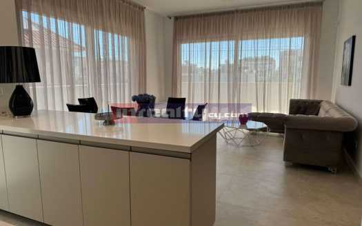 2 B/R APARTMENT MESA GITONIA